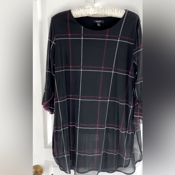 Alfani Black, Dark Pink and White Plaid Tunic Top Blouse Size Petite Large - Picture 1 of 17